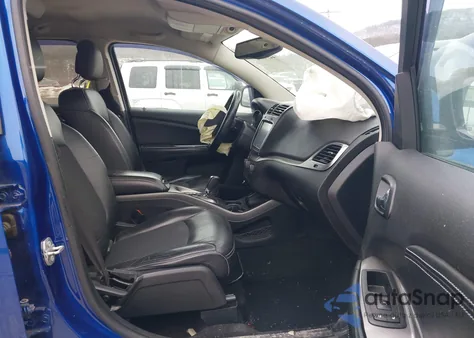 2015 Dodge Journey Crossroad z USA, uszkodzony, nr VIN 3C4PDDGG1FT725566